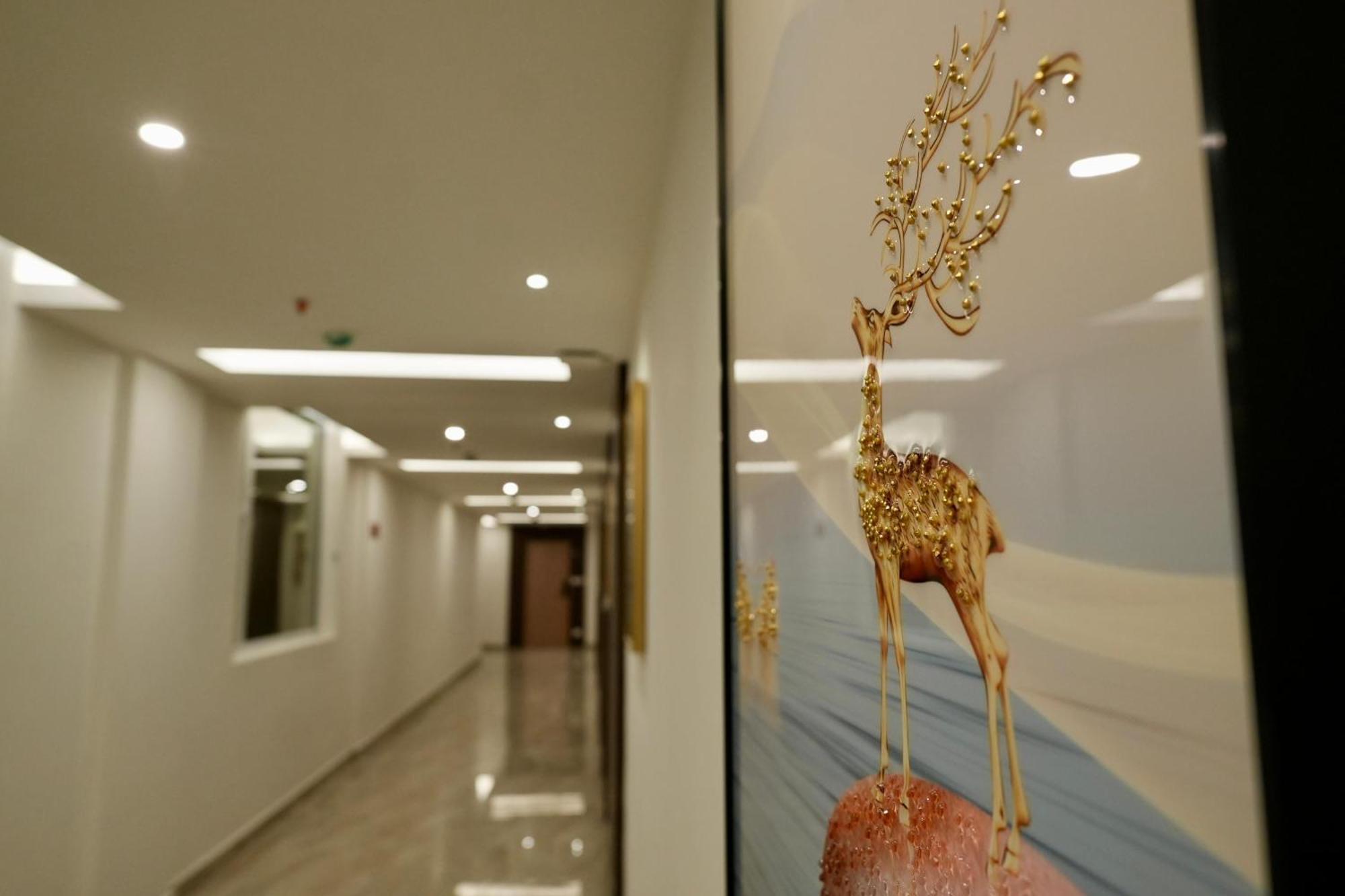 Le Royale Palace Karajkkal Zewnętrze zdjęcie